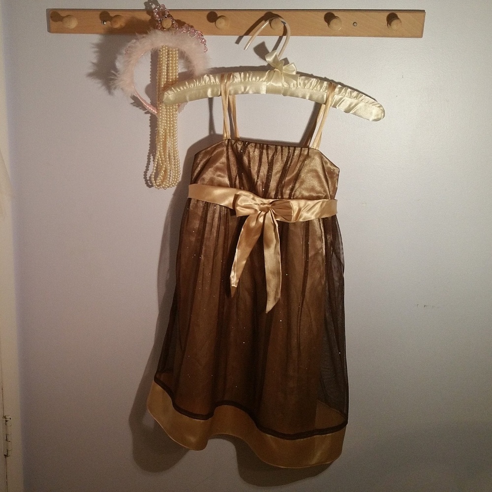 Size 8 Brown Gold formal Sleeveless Girls Dress